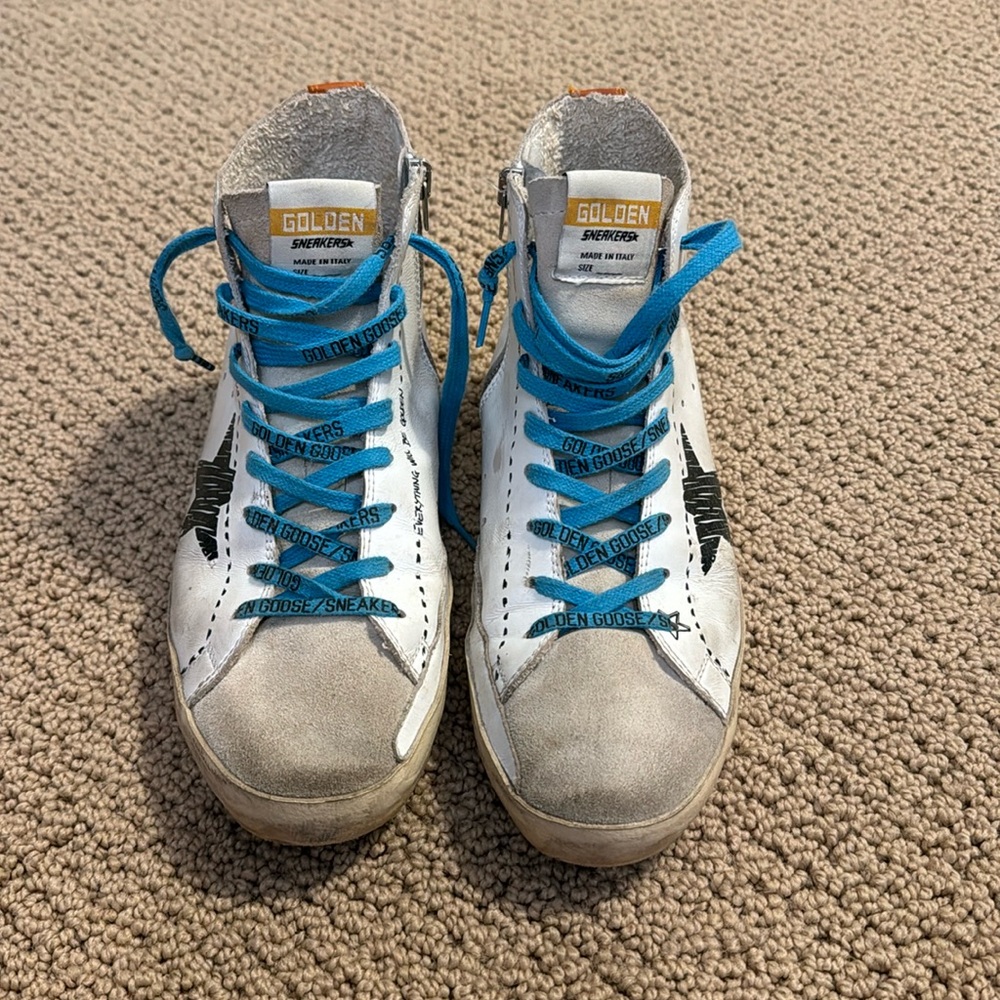 super cute Francy golden goose! In good condition! Super comfortable!